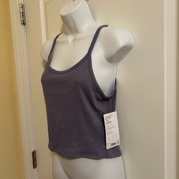 Athleta Karma ribbed twist tank top - NWT - Picture 2 of 8